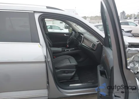 2024 Volkswagen Atlas 2.0T Sel Premium R-Line z USA, uszkodzony, nr VIN 1V2FR2CA2RC621802